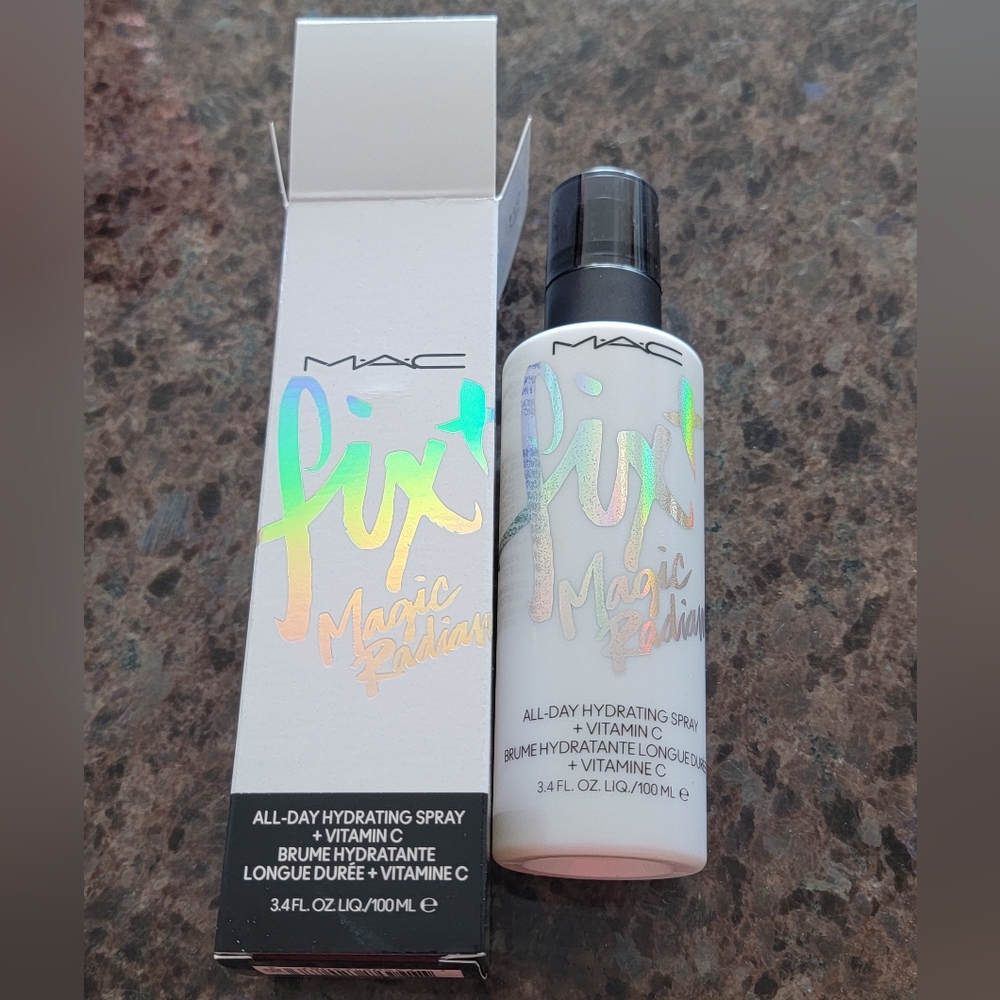 NWT! Mac Fix+ Hydrating Spray - Picture 3 of 5